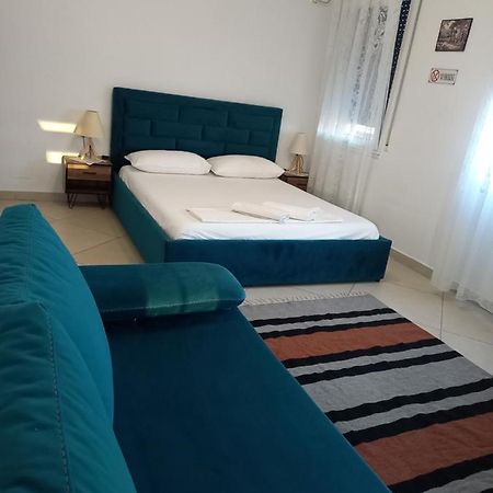 Guesthouse Bela Tiranë Eksteriør bilde