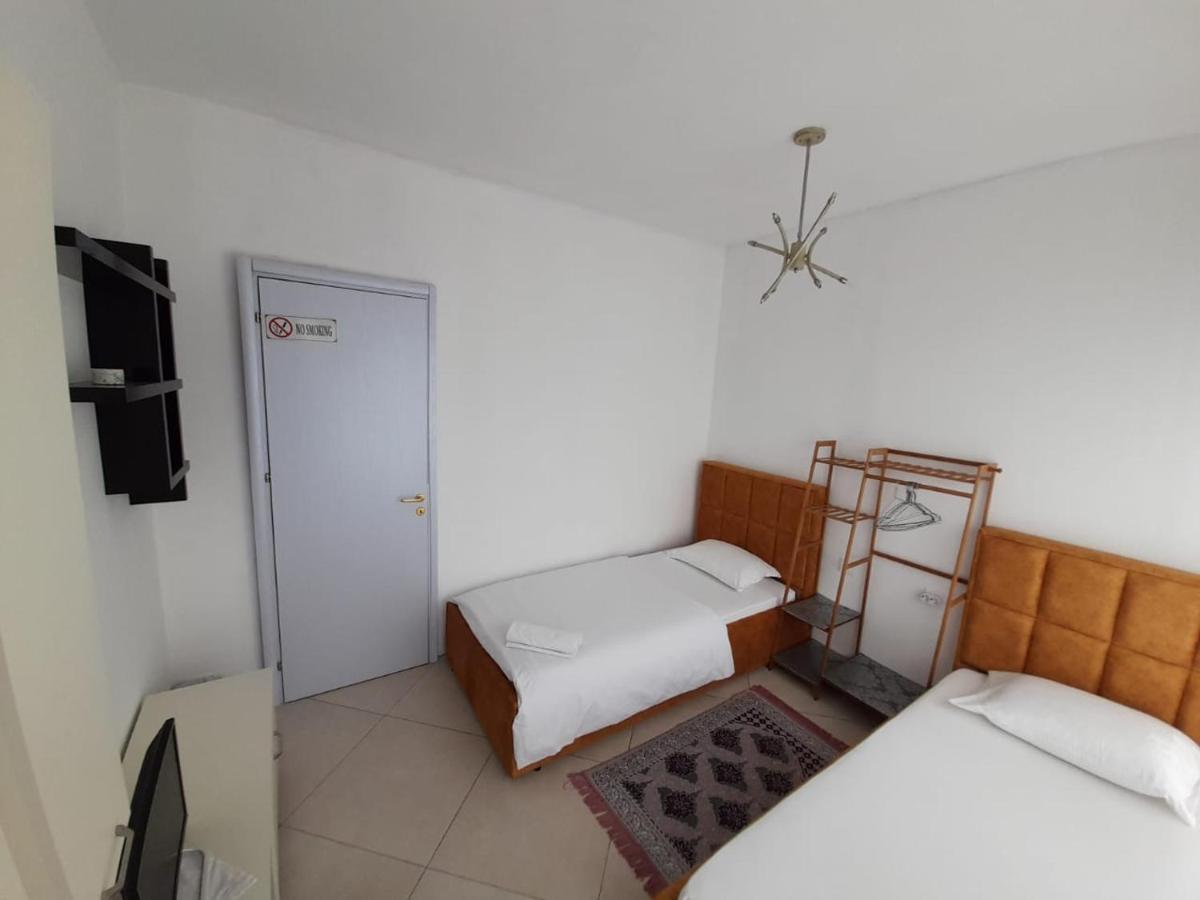 Guesthouse Bela Tiranë Eksteriør bilde