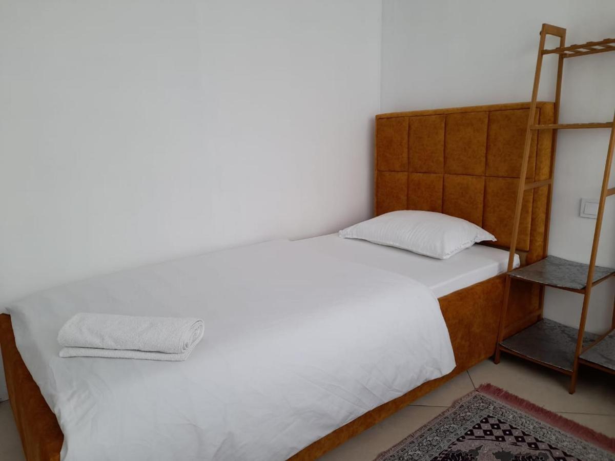 Guesthouse Bela Tiranë Eksteriør bilde