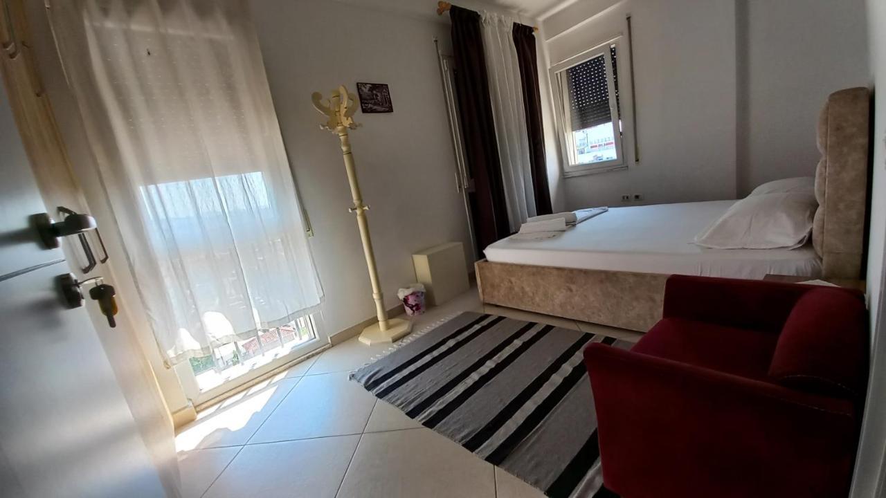 Guesthouse Bela Tiranë Eksteriør bilde