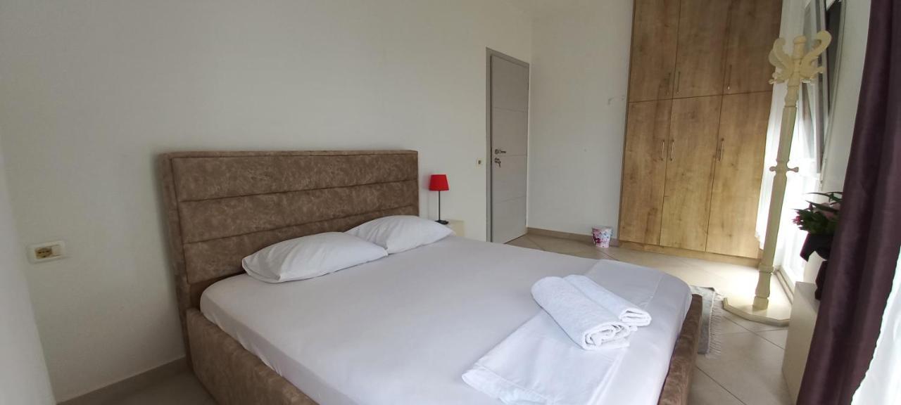 Guesthouse Bela Tiranë Eksteriør bilde